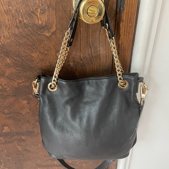 Michael Kors black leather bag. - Picture 3 of 5